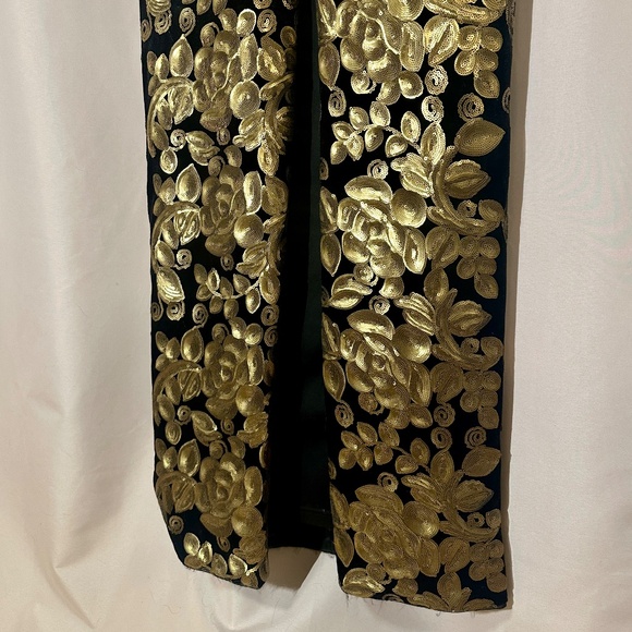 Elegant floor legth Adrianna Papell gown - Picture 5 of 7